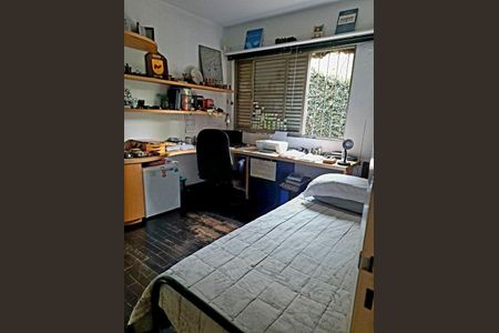 Casa à venda com 362m², 4 quartos e 4 vagas