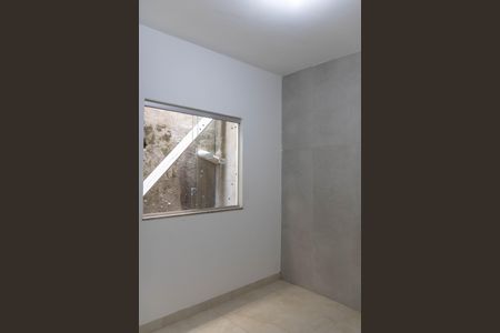 Quarto de casa para alugar com 1 quarto, 100m² em Buritis, Belo Horizonte