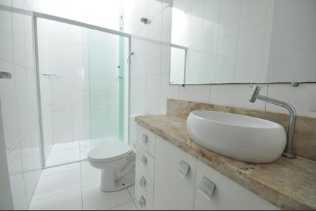 Casa à venda com 100m², 3 quartos e 2 vagasBanheiro Social