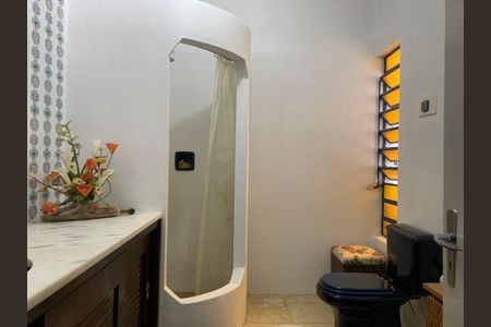 Casa à venda com 126m², 3 quartos e 3 vagas Casa à venda com 126m², 3 quartos e 3 vagasBanheiro 1