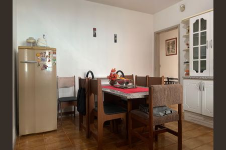 Casa à venda com 126m², 3 quartos e 3 vagas Casa à venda com 126m², 3 quartos e 3 vagasCozinha