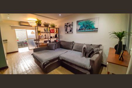 Sala de casa de condomínio à venda com 2 quartos, 82m² em Veloso, Osasco