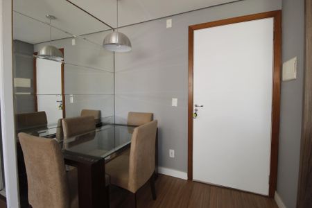 Sala de apartamento à venda com 2 quartos, 53m² em Jardim Itu, Porto Alegre