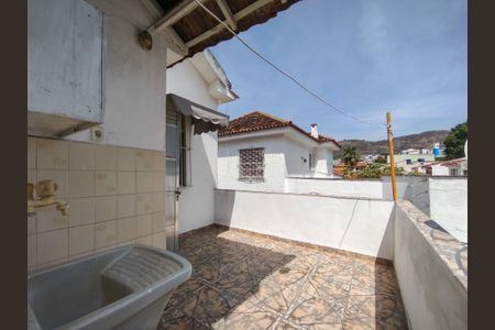 Casa à venda com 129m², 4 quartos e 4 vagasTerraço