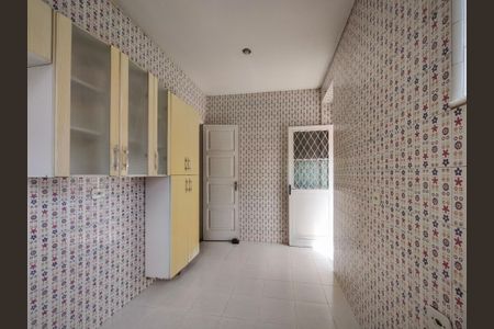 Casa à venda com 129m², 4 quartos e 4 vagasCozinha