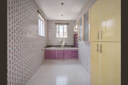 Casa à venda com 129m², 4 quartos e 4 vagasCozinha