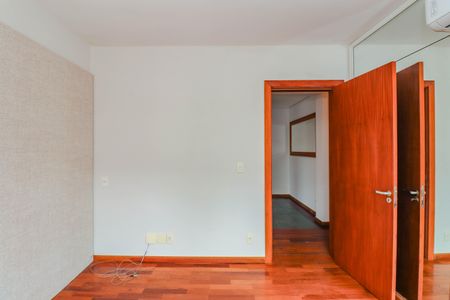 Quarto de apartamento para alugar com 2 quartos, 156m² em Moinhos de Vento, Porto Alegre