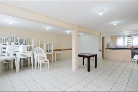 Apartamento à venda com 44m², 2 quartos e 1 vaga Apartamento à venda com 44m², 2 quartos e 1 vagaÁrea comum - Salão de festas