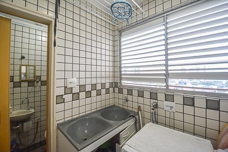 Apartamento à venda com 75m², 3 quartos e 1 vaga Apartamento à venda com 75m², 3 quartos e 1 vagaÁrea de Serviço