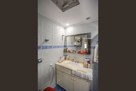 Apartamento à venda com 75m², 3 quartos e 1 vaga Apartamento à venda com 75m², 3 quartos e 1 vagaBanheiro