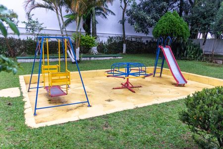 Apartamento à venda com 75m², 3 quartos e 1 vaga Apartamento à venda com 75m², 3 quartos e 1 vagaÁrea comum - Playground