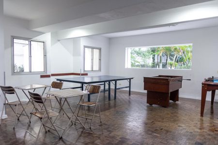 Apartamento à venda com 75m², 3 quartos e 1 vaga Apartamento à venda com 75m², 3 quartos e 1 vagaSalão de jogos