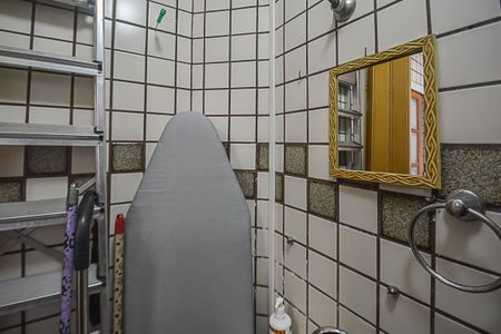 Apartamento à venda com 75m², 3 quartos e 1 vaga Apartamento à venda com 75m², 3 quartos e 1 vagaBanheiro de serviço