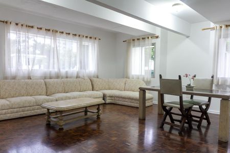 Apartamento à venda com 75m², 3 quartos e 1 vaga Apartamento à venda com 75m², 3 quartos e 1 vagaÁrea comum - Salão de festas