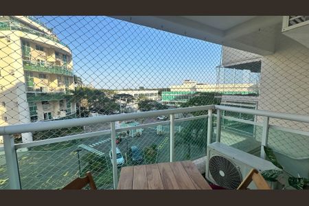 Apartamento à venda com 78m², 2 quartos e 1 vagaVaranda