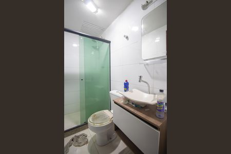 Casa para alugar com 60m², 2 quartos e 2 vagas Casa para alugar com 60m², 2 quartos e 2 vagasBanheiro