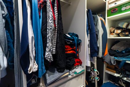 Closet da Suíte de apartamento para alugar com 1 quarto, 57m² em Jardim Prudência, São Paulo