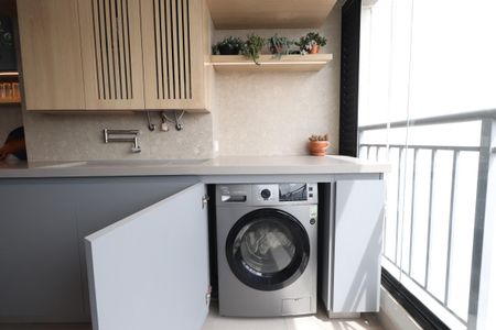 Apartamento à venda com 69m², 2 quartos e 1 vagaÁrea de Serviço