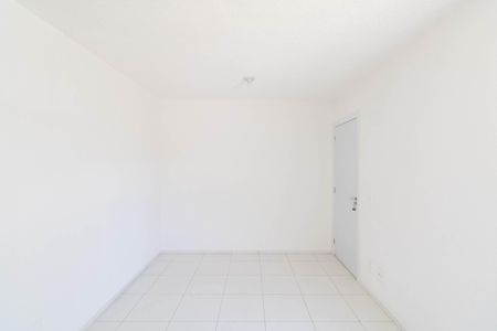 Sala de apartamento para alugar com 2 quartos, 44m² em Campo Grande, Rio de Janeiro
