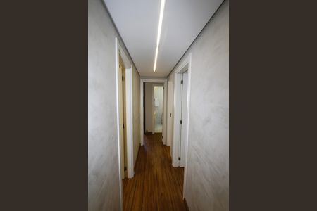 Apartamento à venda com 83m², 3 quartos e 2 vagasCorredor