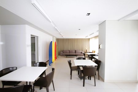 Apartamento à venda com 83m², 3 quartos e 2 vagasÁrea comum - Salão de festas