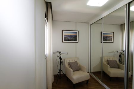 Apartamento à venda com 83m², 3 quartos e 2 vagasQuarto 2