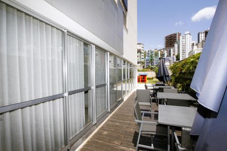 Apartamento à venda com 83m², 3 quartos e 2 vagasÁrea comum - Salão de festas