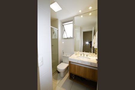 Apartamento à venda com 83m², 3 quartos e 2 vagasBanheiro Social