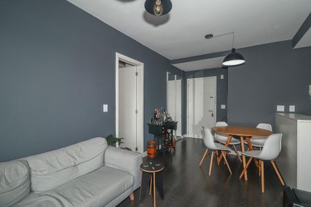 Sala de apartamento para alugar com 1 quarto, 52m² em Petrópolis, Porto Alegre