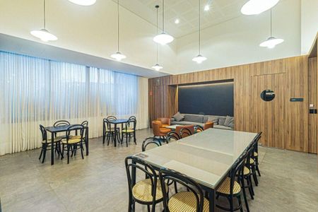Studio para alugar com 36m², 1 quarto e 1 vaga Studio para alugar com 36m², 1 quarto e 1 vagaÁrea comum - Salão de festas
