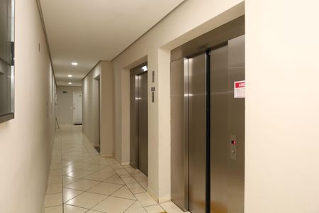 Apartamento para alugar com 51m², 2 quartos e 1 vagaÁrea comum - Saguão do prédio