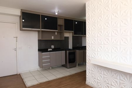 Sala de apartamento para alugar com 2 quartos, 51m² em José Bonifácio, São Paulo