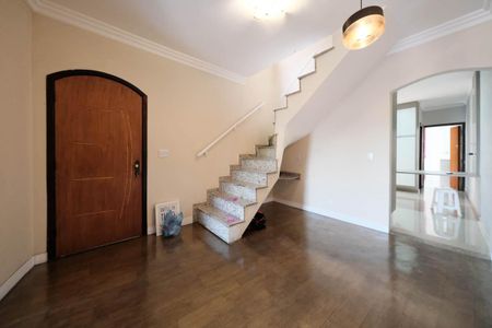 Sala de casa para alugar com 3 quartos, 240m² em Vila Euthalia, São Paulo