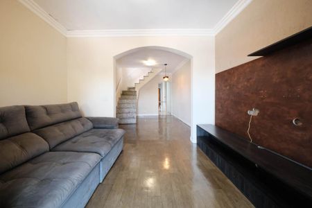Sala de casa para alugar com 3 quartos, 240m² em Vila Euthalia, São Paulo