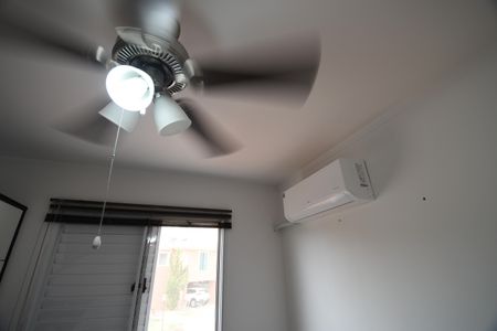 Casa de condomínio à venda com 180m², 5 quartos e 4 vagasQuarto 2