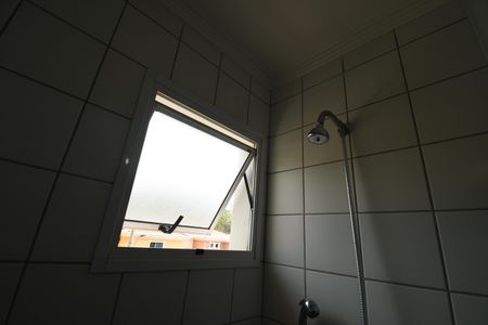 Casa de condomínio à venda com 180m², 5 quartos e 4 vagasBanheiro Suíte 3