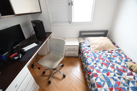 Casa de condomínio à venda com 180m², 5 quartos e 4 vagasQuarto 2