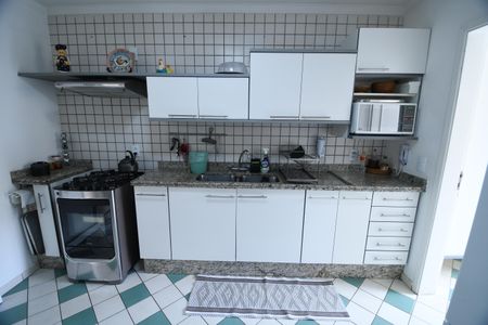 Casa de condomínio à venda com 180m², 5 quartos e 4 vagasCozinha