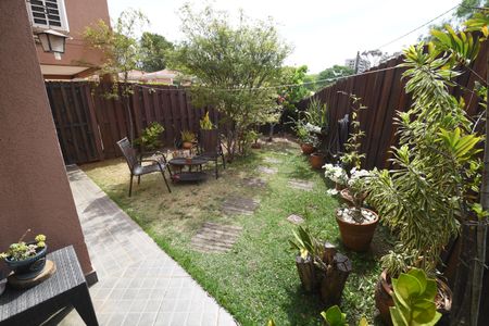 Casa de condomínio à venda com 180m², 5 quartos e 4 vagasJardim