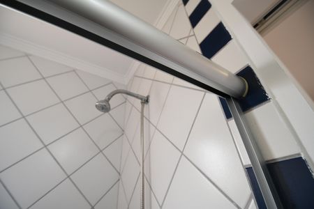 Casa de condomínio à venda com 180m², 5 quartos e 4 vagasBanheiro Suíte 1