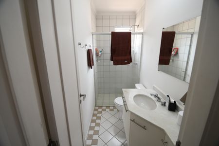 Casa de condomínio à venda com 180m², 5 quartos e 4 vagasBanheiro Suíte 3