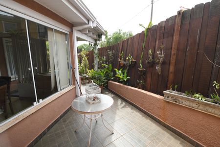 Casa de condomínio à venda com 180m², 5 quartos e 4 vagasSuíte 1 - Vista