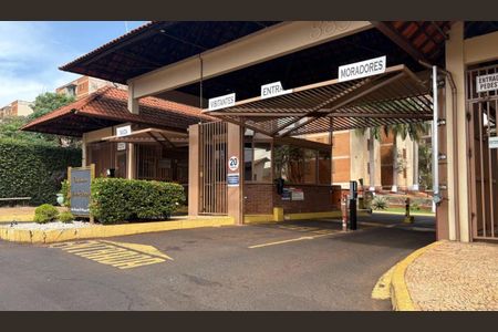 Apartamento para alugar com 98m², 3 quartos e 1 vaga Apartamento para alugar com 98m², 3 quartos e 1 vagaFachada