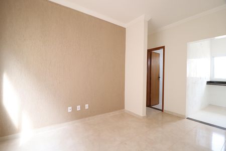 Sala de apartamento para alugar com 2 quartos, 50m² em Jardim Inconfidência, Uberlândia