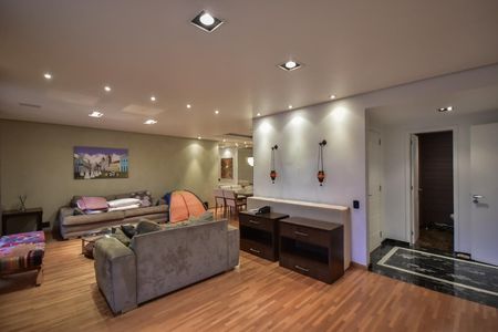 Apartamento para alugar com 191m², 3 quartos e 2 vagasSala