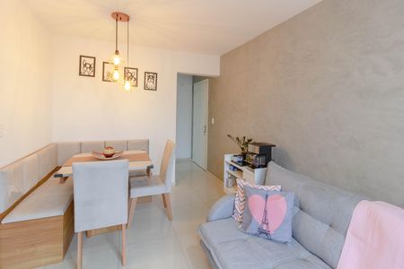 Sala de apartamento para alugar com 2 quartos, 50m² em Portal dos Gramados, Guarulhos