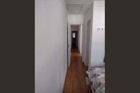 Casa à venda com 116m², 3 quartos e 2 vagas Casa à venda com 116m², 3 quartos e 2 vagasCorredor