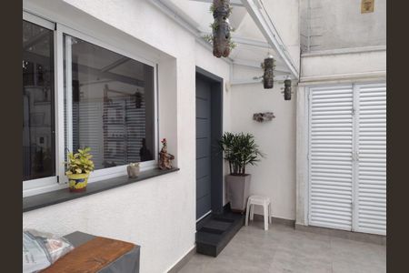 Casa à venda com 116m², 3 quartos e 2 vagas Casa à venda com 116m², 3 quartos e 2 vagasEntrada