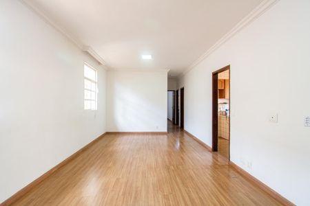 Sala de apartamento à venda com 2 quartos, 110m² em Sagrada Família, Belo Horizonte