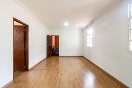 Apartamento à venda com 110m², 2 quartos e 1 vagaSala